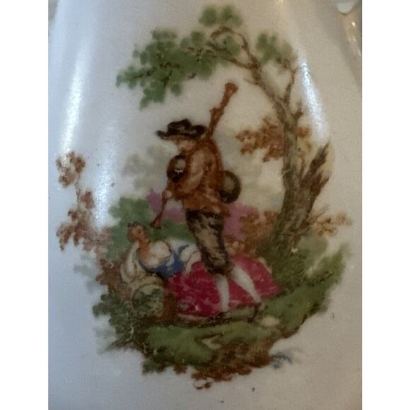 Vintage Porcelain Bud Vase 3” Diameter 6” Tall Vintage Scene Of Man Serenading - Picture 5 of 5